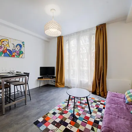L'Echapee- Bel Appartement Renove Et Proche Gare Rennes Exterior photo